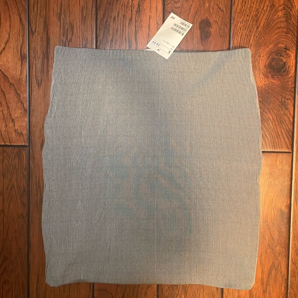NWT H&M Gray Skirt